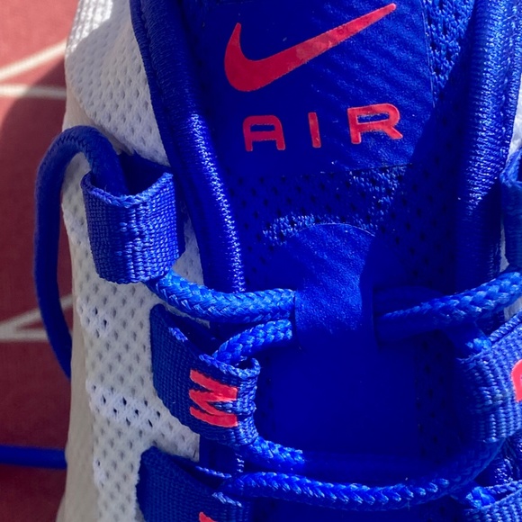 Nike Air Max: Women's White, Cobalt Blue, Coral- AA2168-101 Women- U.S.(8) - Picture 3 of 9